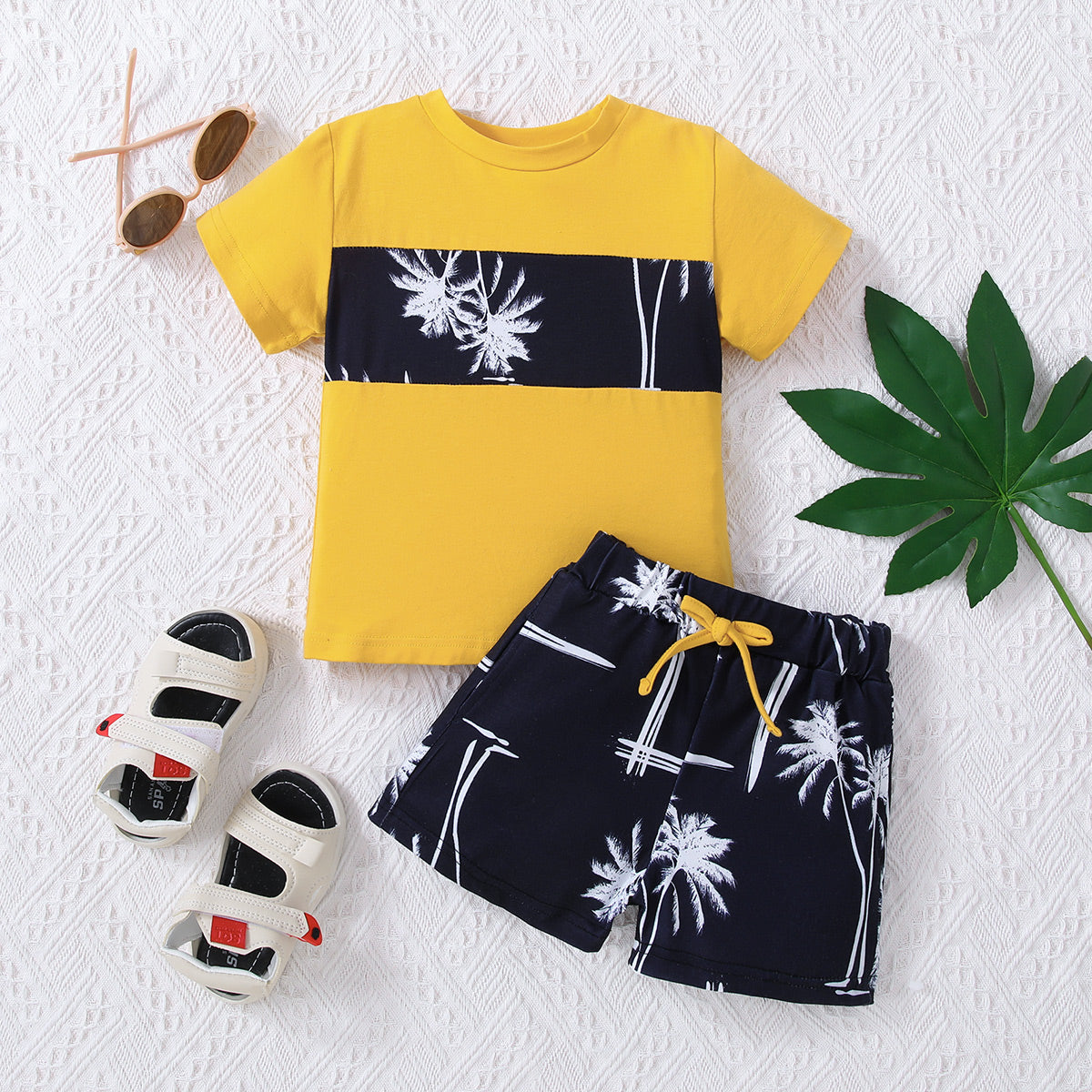 Uylee's Boutique Kids Graphic Tee and Printed Shorts Set