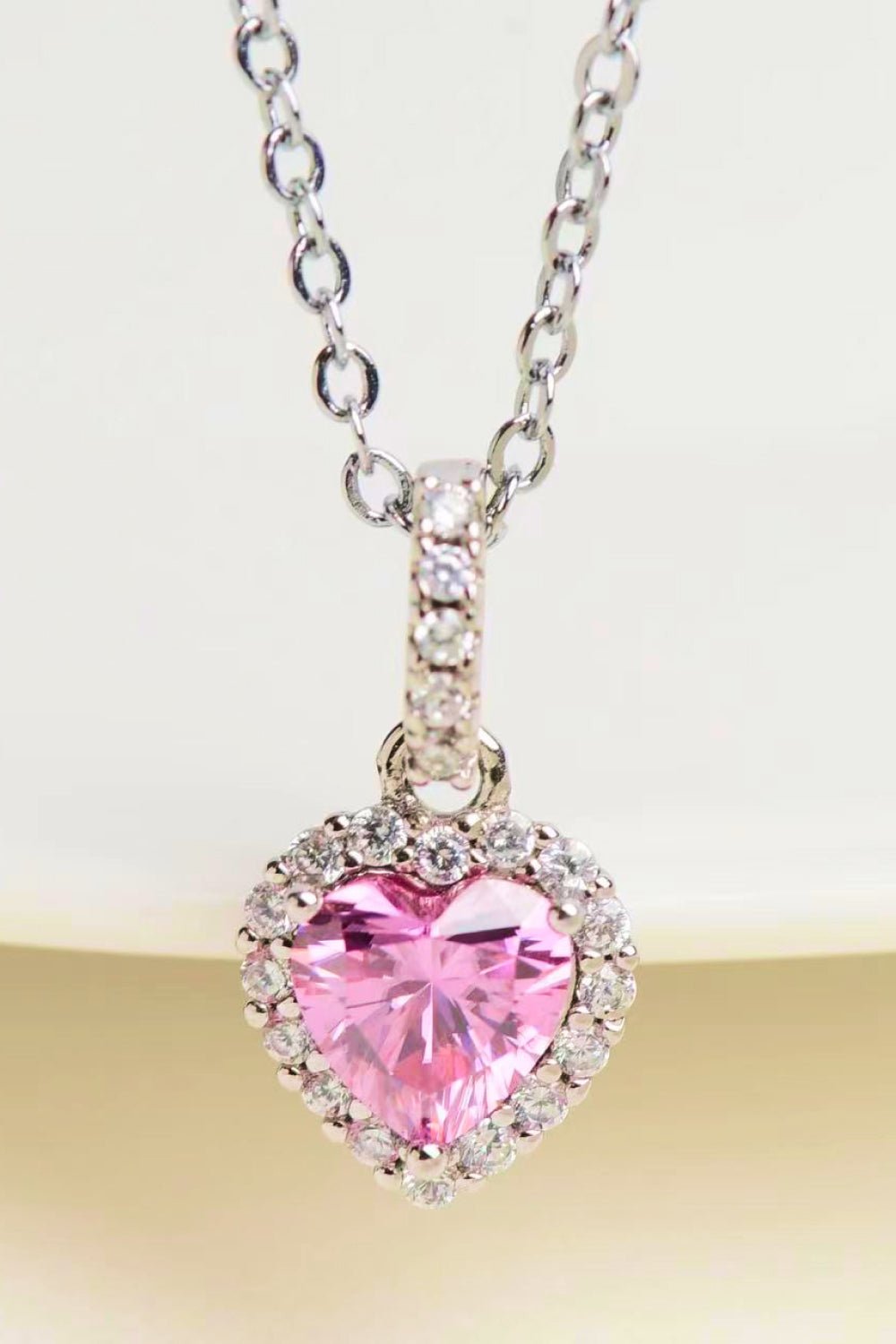1 Carat Moissanite Heart Pendant Necklace - Uylee's Boutique