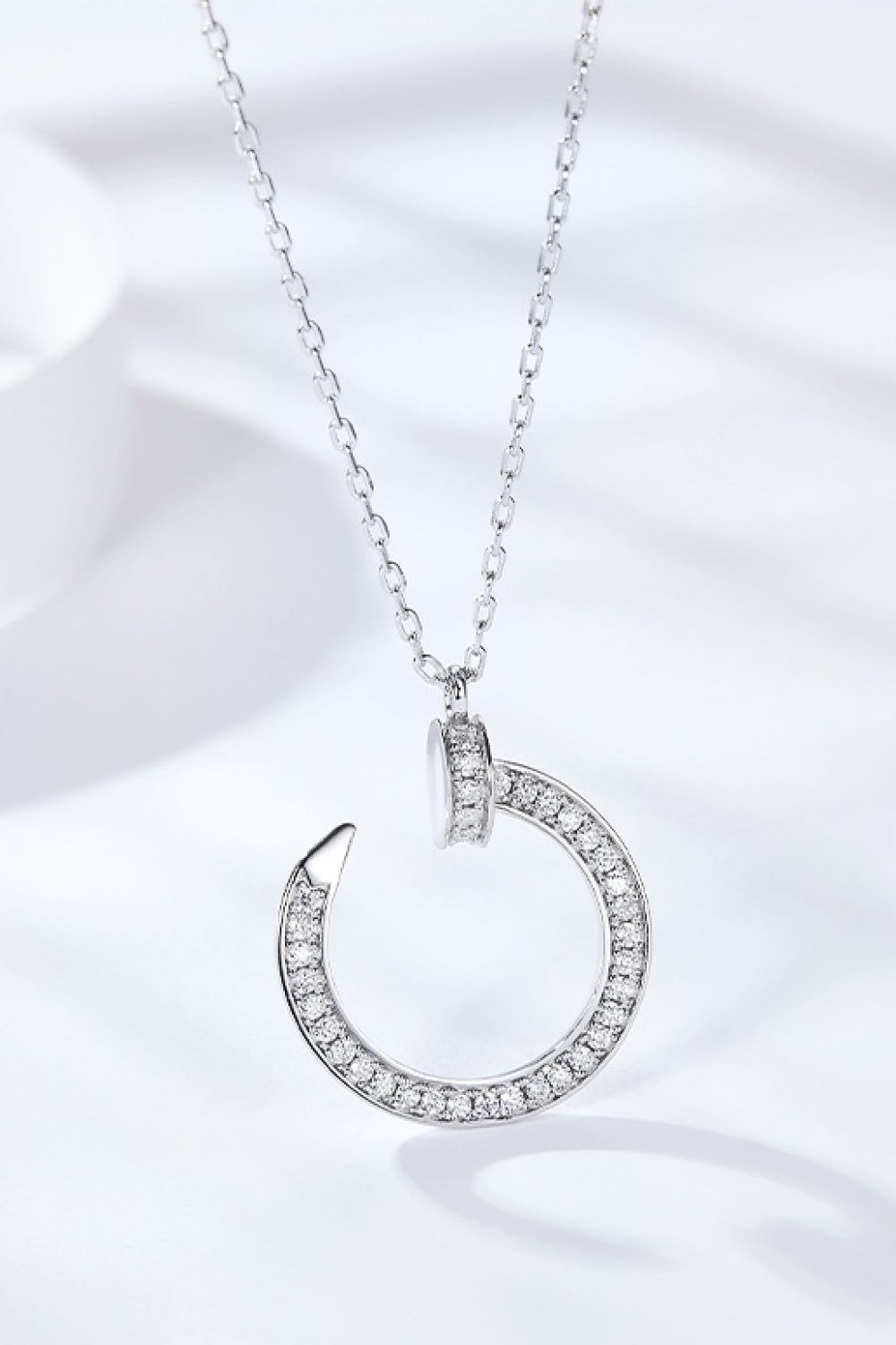 1 Carat Moissanite Open Ring Pendant Necklace - Uylee's Boutique