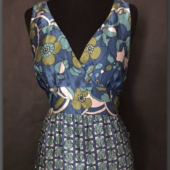 1060 Sherman Brand 100% Silk Dress, Size Small - Uylee's Boutique