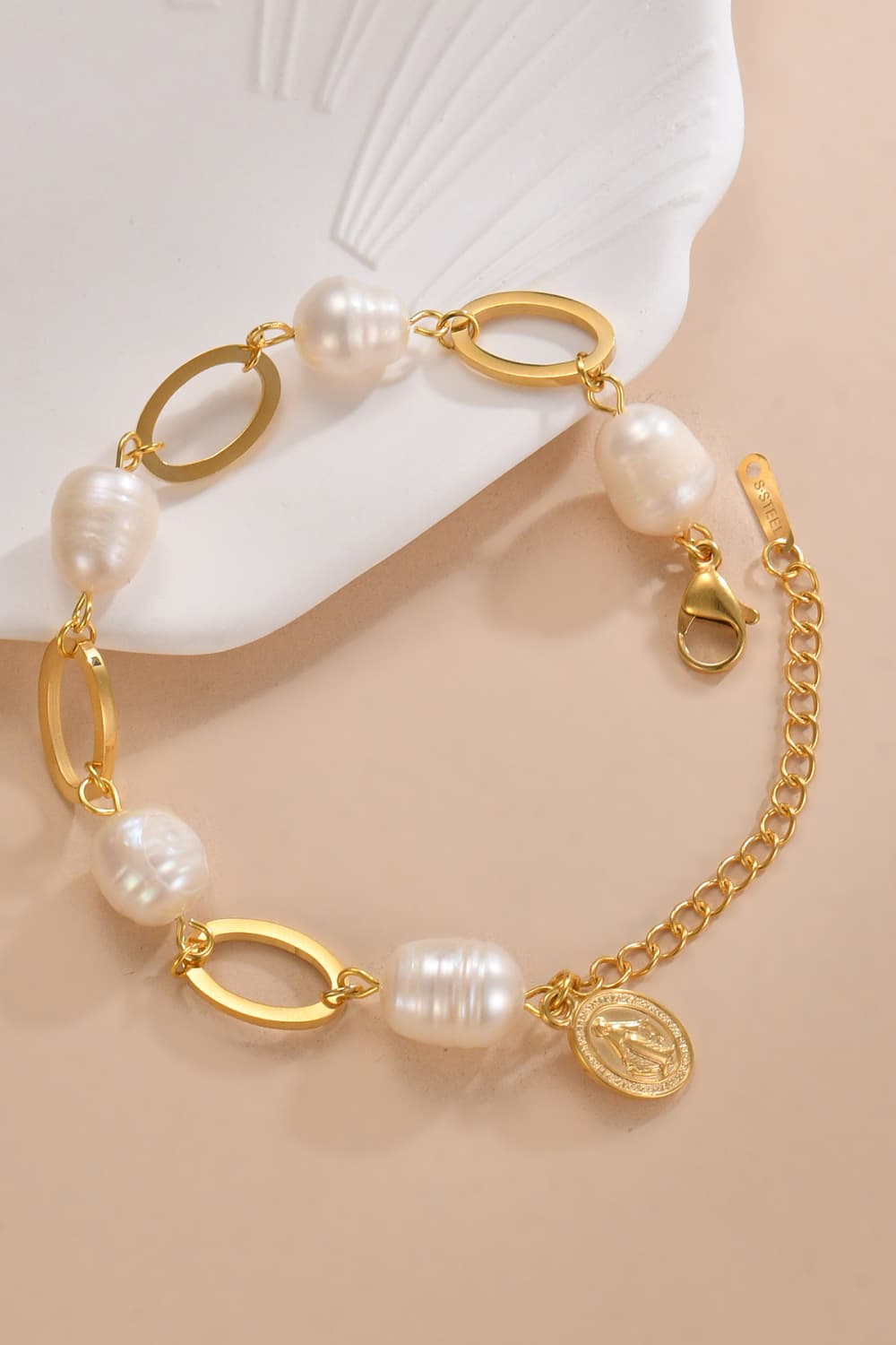 14K Gold-plated Lobster Closure Freshwater Pearl Bracelet - Uylee's Boutique