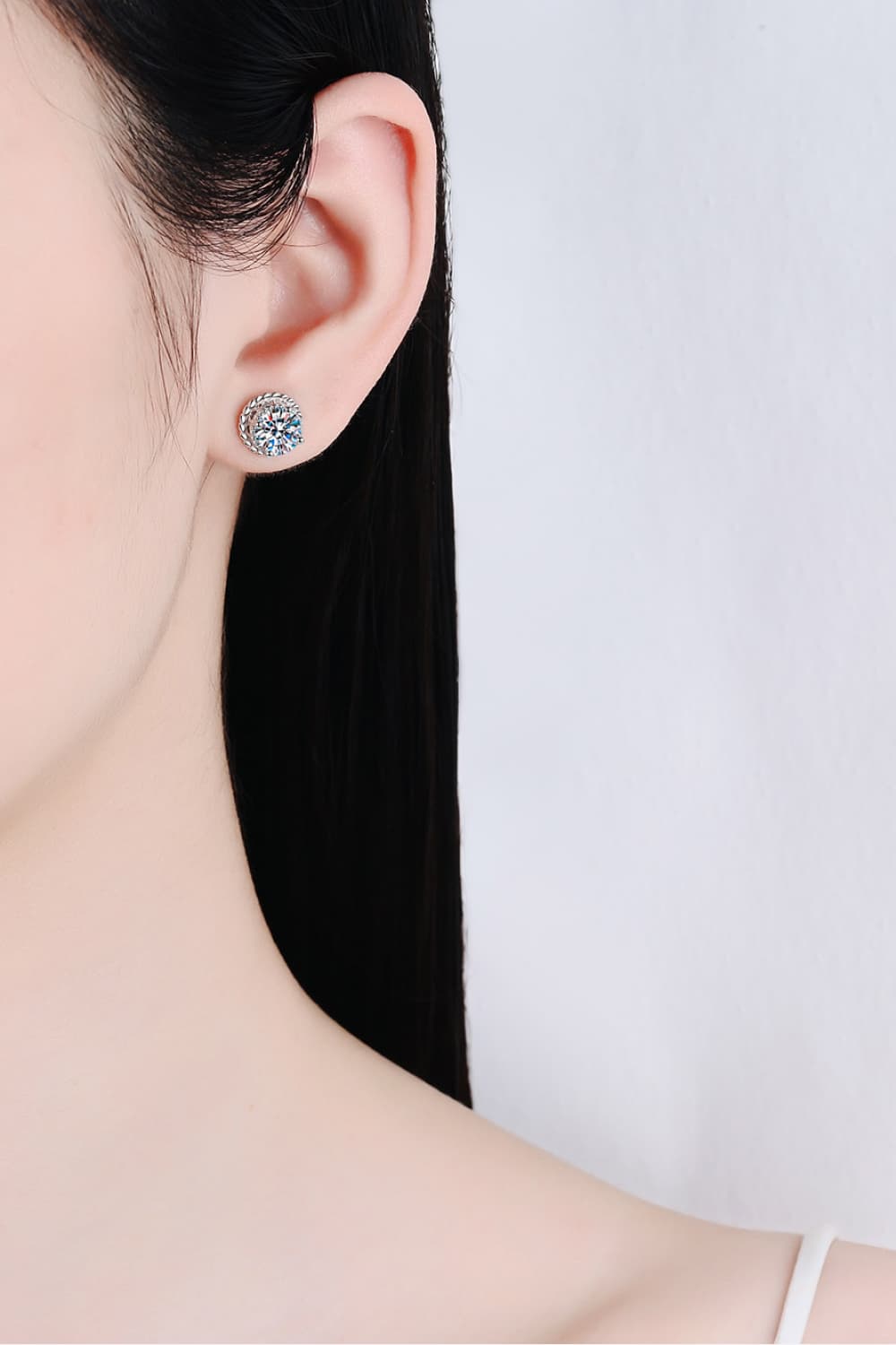 2 Carat Moissanite 925 Sterling Silver Stud Earrings - Uylee's Boutique