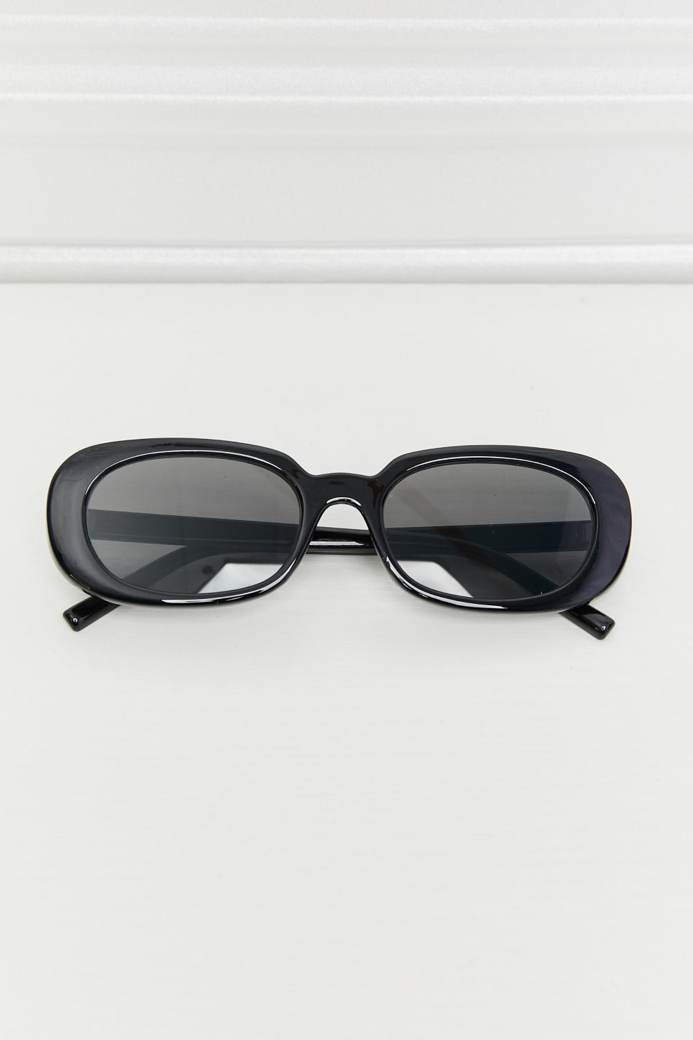 Uylee's Boutique Oval Full Rim Sunglasses