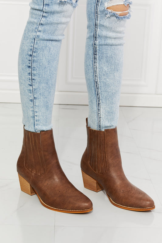 Uylee’s Boutique  Love the Journey Stacked Heel Chelsea Boot in Chestnut