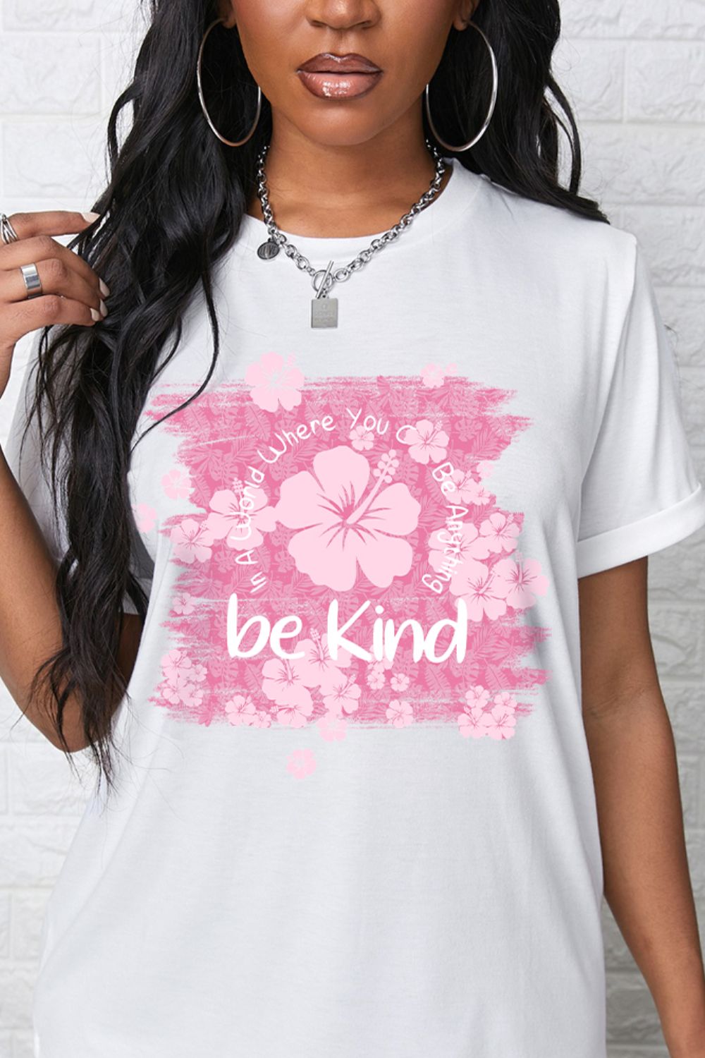 Uylee’s Boutique BE KIND Flower Graphic Round Neck Tee