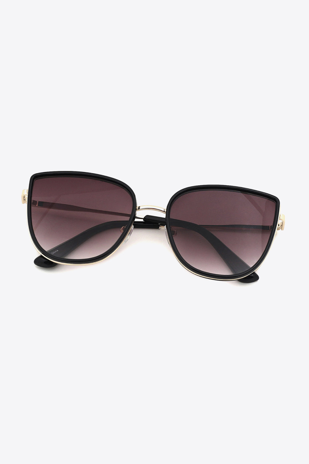 Uylee’s Boutique Full Rim Metal-Plastic Hybrid Frame Sunglasses