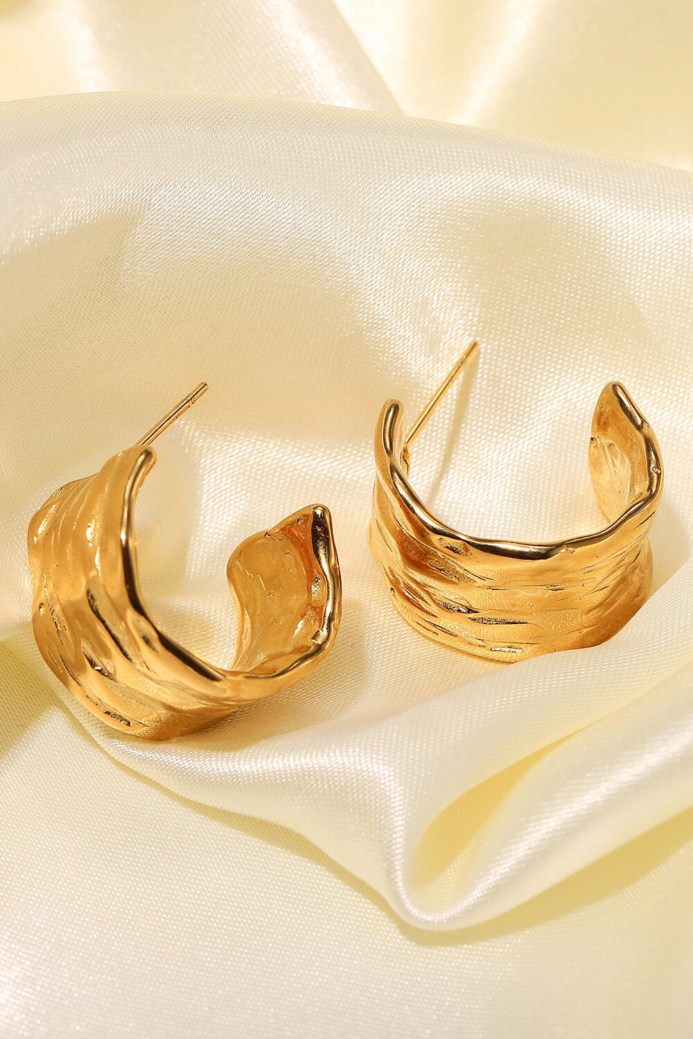 18K Gold-Plated Hammered C-Hoop Earrings