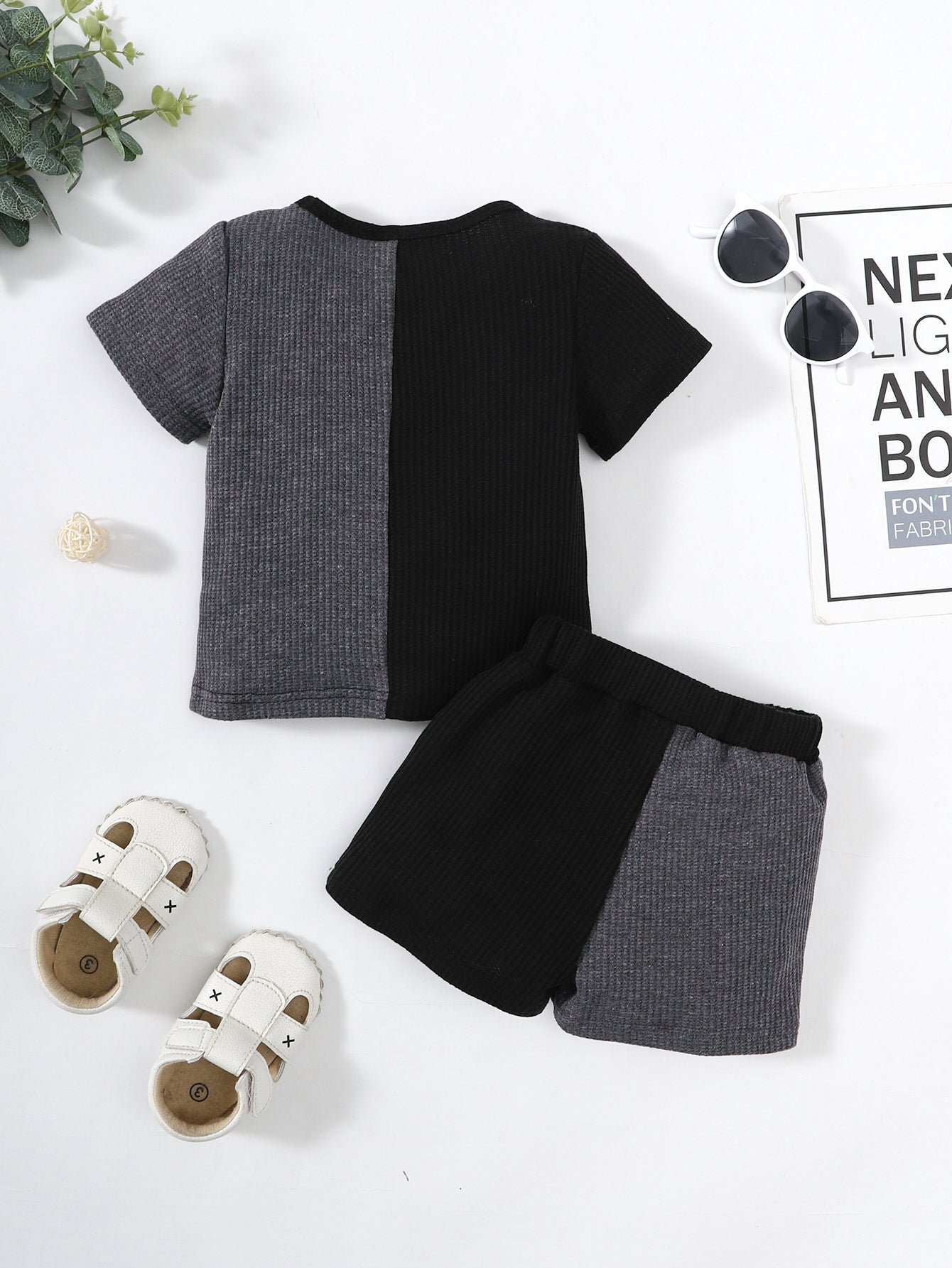 Uylee's Boutique Boys Two-Tone T-Shirt and Shorts Set