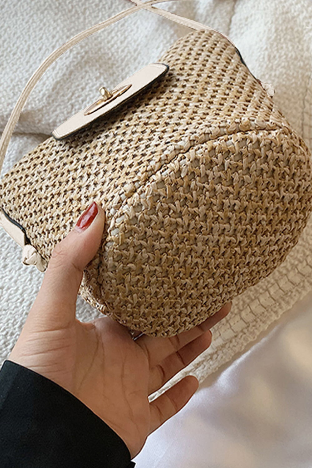 Uylee's Boutique Straw Bucket Bag