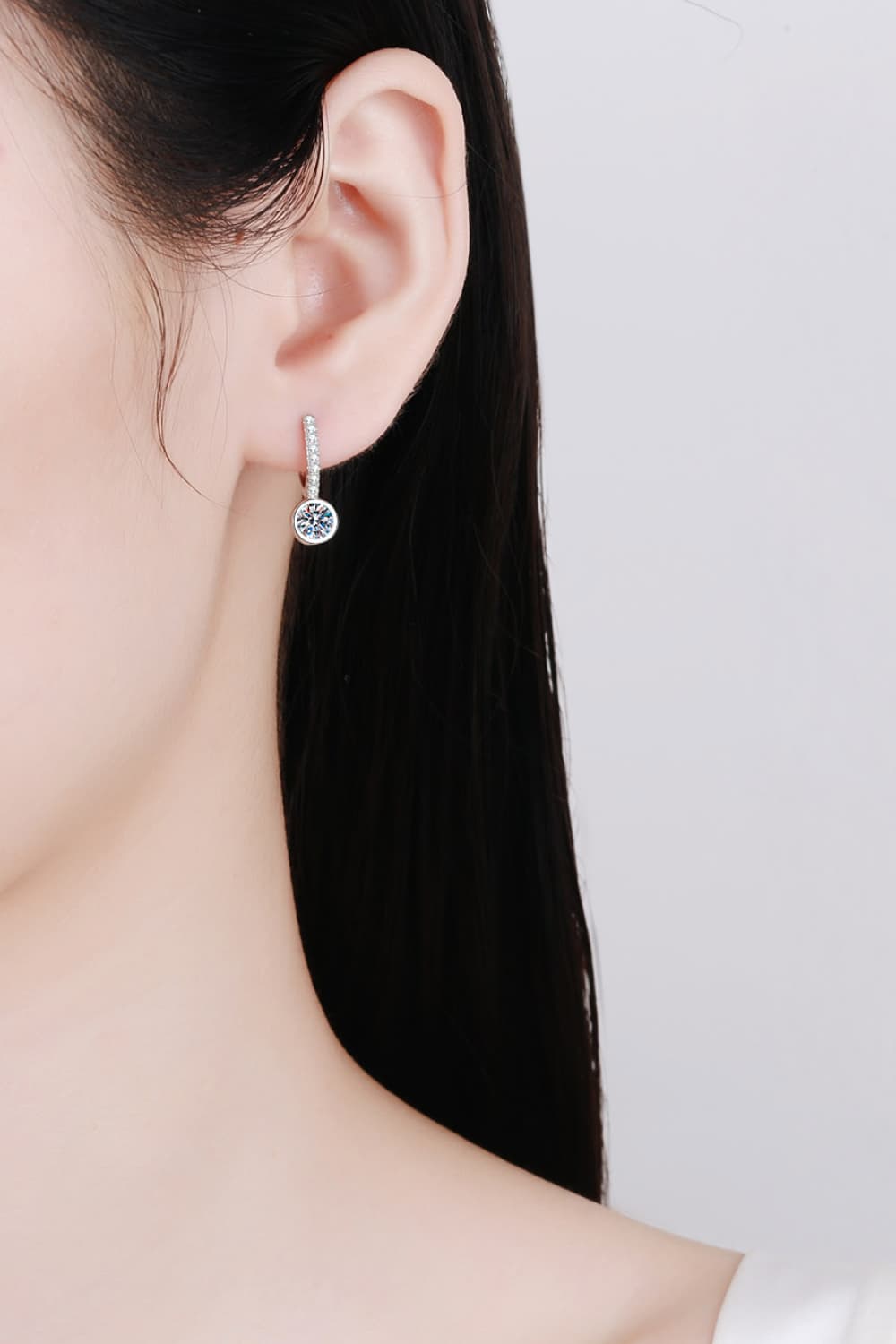Uylees Boutique 1 Carat Moissanite Rhodium-Plated Drop Earrings