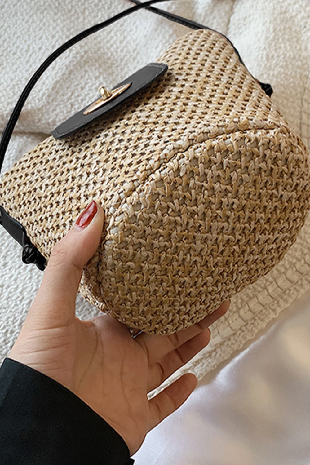 Uylee's Boutique Straw Bucket Bag