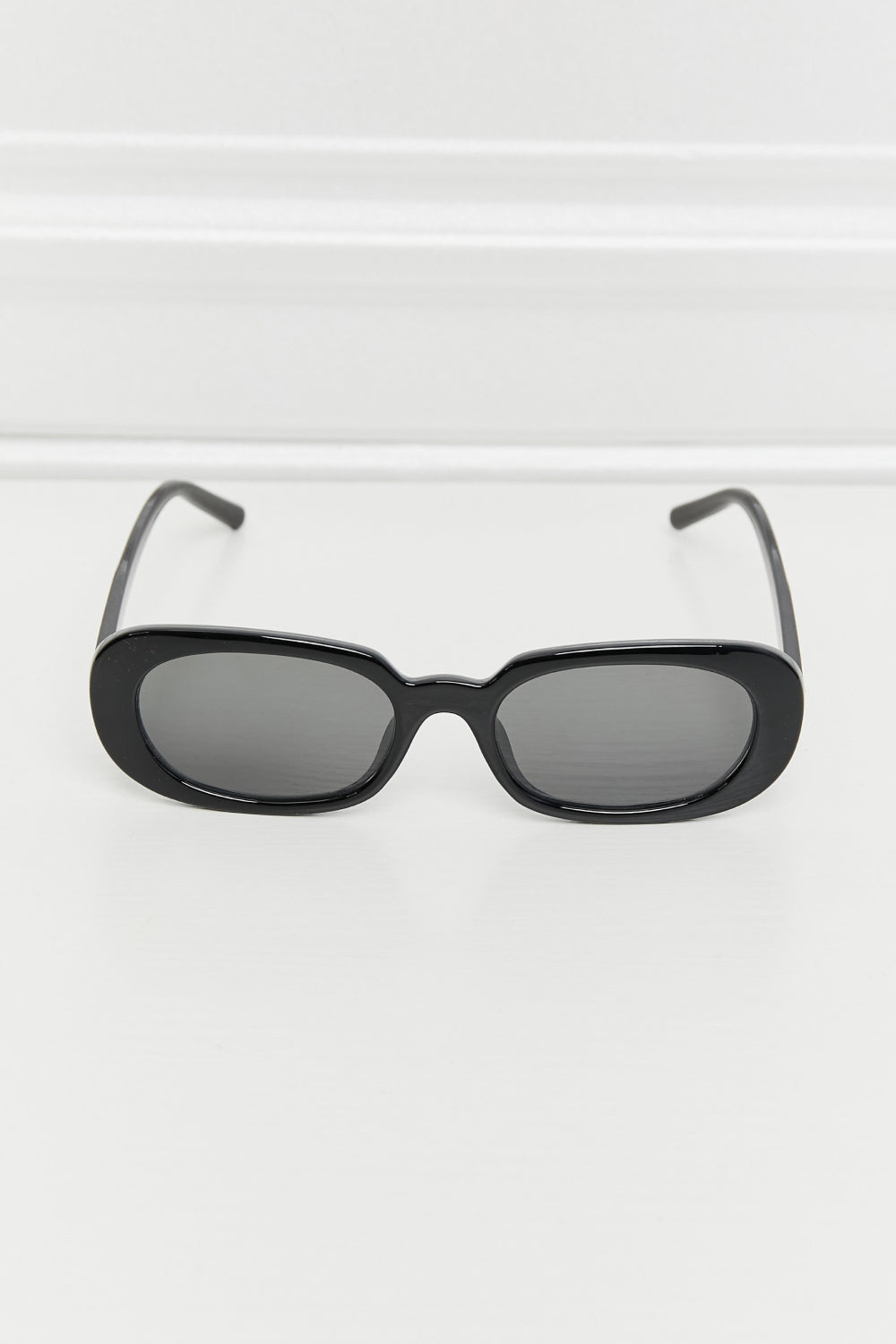 Uylee's Boutique Oval Full Rim Sunglasses