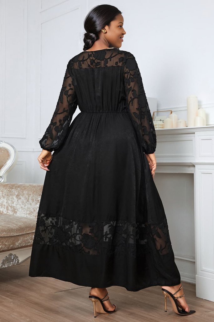 Plus Size Embroidery Round Neck Long Sleeve Maxi Dress
