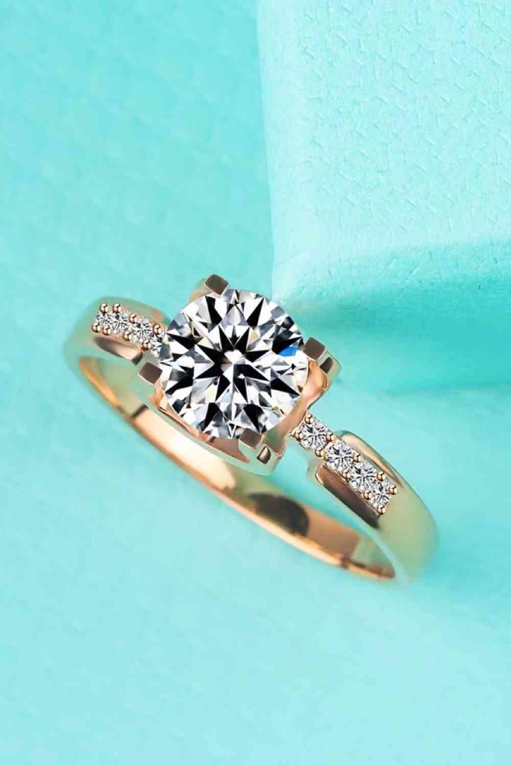 1 Carat Moissanite Ring