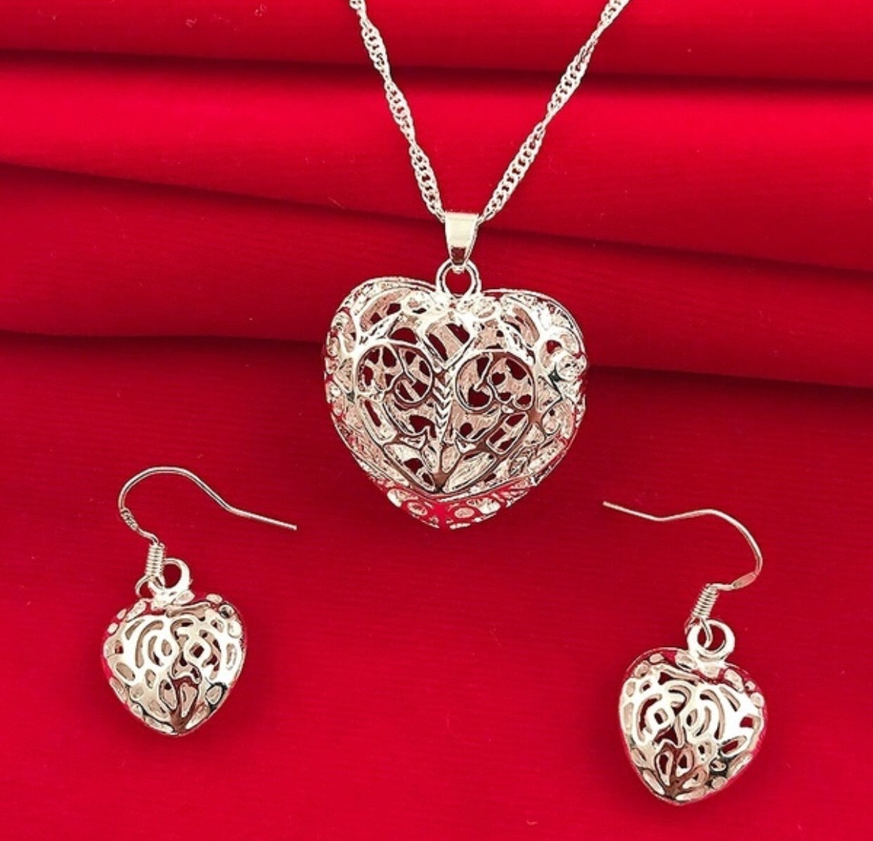 Hollow Heart Silver Jewelry Set - Earrings, Pendant & 16” Chain