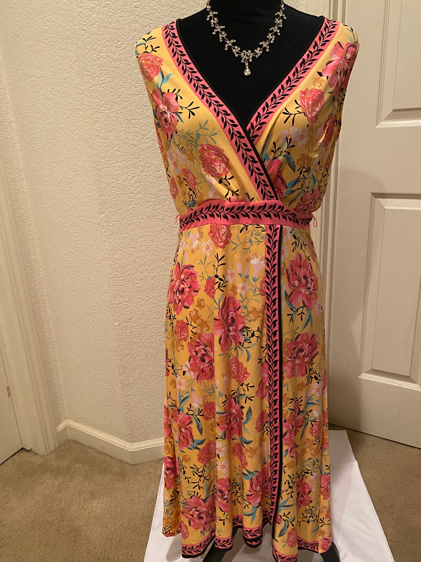 London Times Dress, US Size 8 - Gently Used