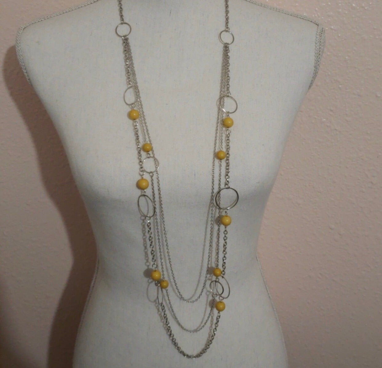 Beachside Babe Yellow Earrings & Necklace Set