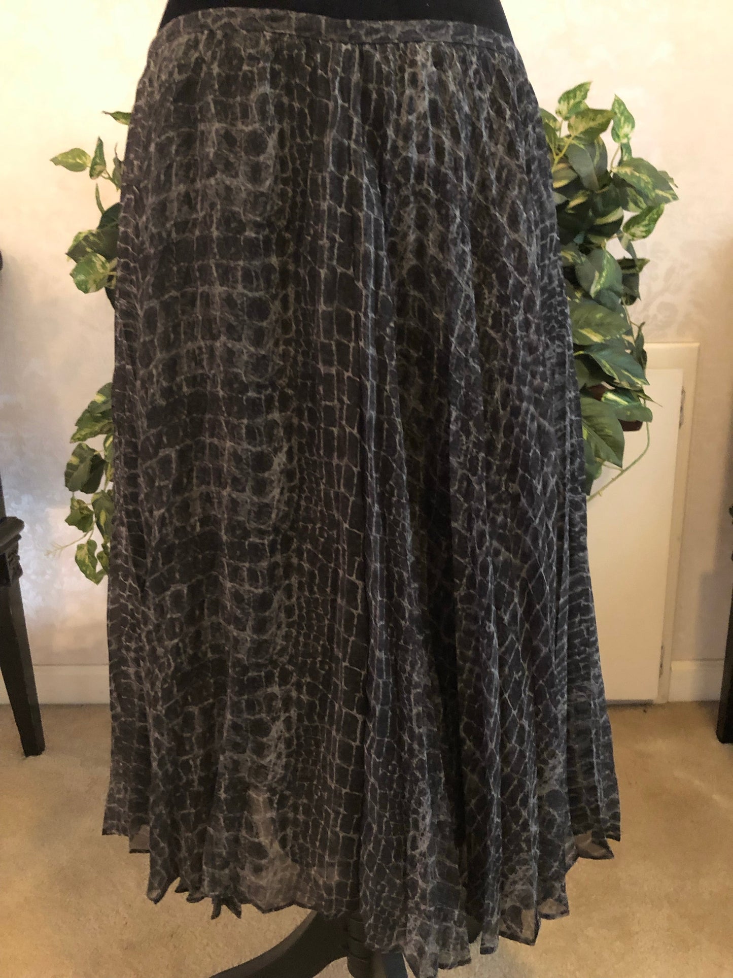 Lauren Ralph Silk Skirt, US Size 8 - Gently Used